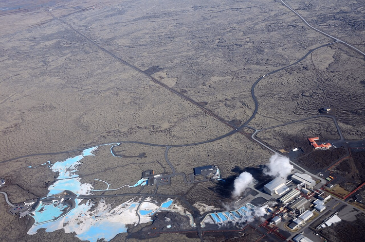 Havadan Blue Lagoon ve erişim yolları