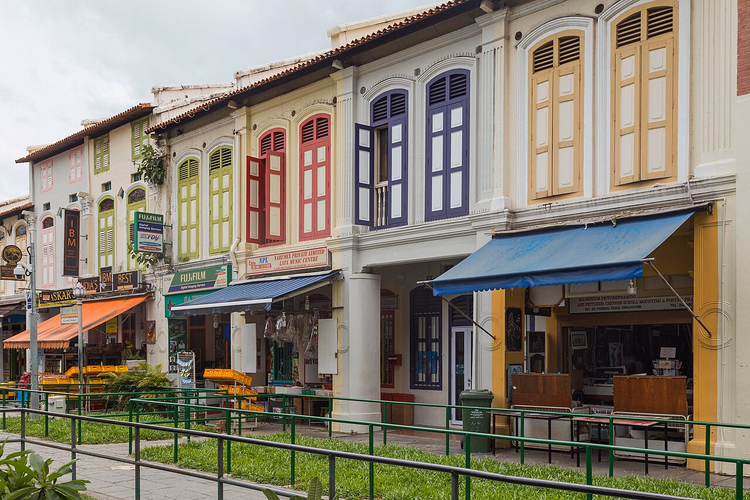 Shophouse colorate con negozi a Little India