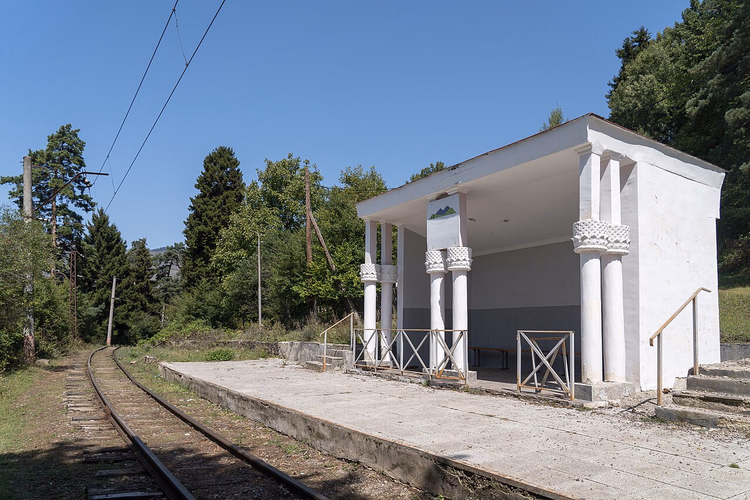 Tba jaam Borjomi-Bakuriani kitsarööpmelisel raudteel