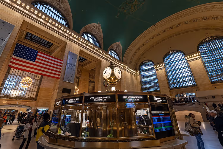 Informasjonsskranken i Grand Central med opalur