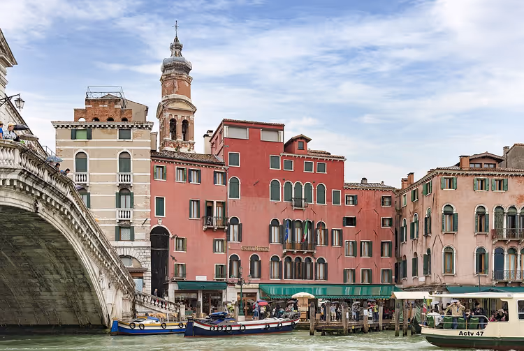 Venedig, Rialtobrücke und Hotel am Canal Grande