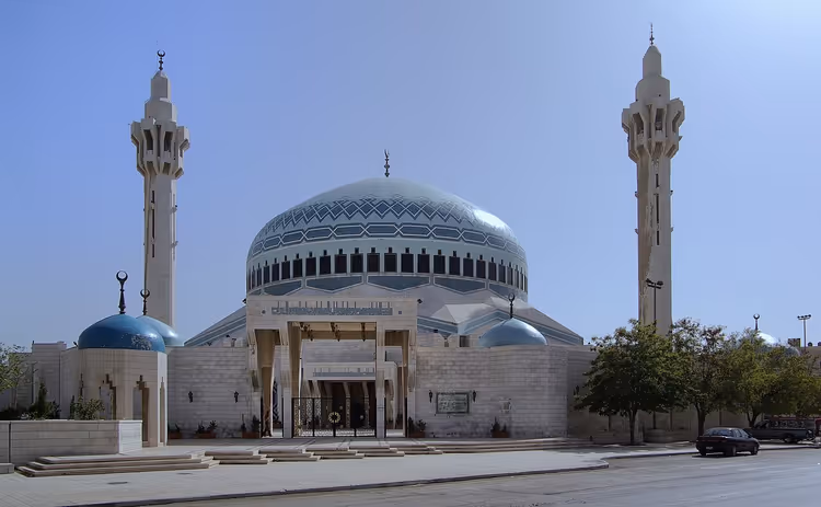 مسجد الملك عبد الله الأول في عمّان بقبة زرقاء
