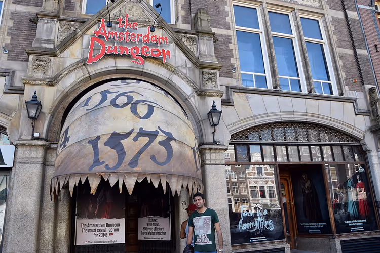 Inngangen til attraksjonen Amsterdam Dungeon i Amsterdam