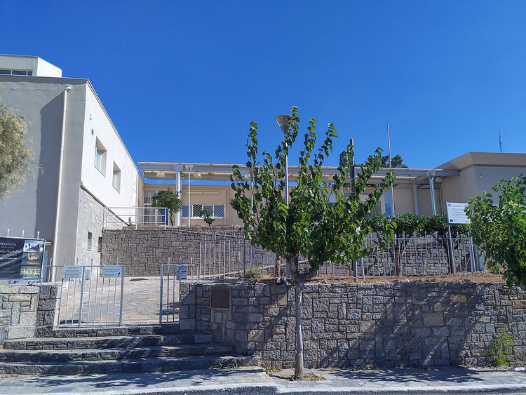 Eksteriøret til Det arkeologiske museum i Agios Nikolaos