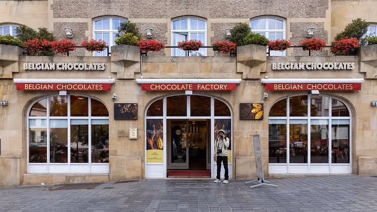 Gevel van een Belgische chocoladewinkel in Brussel