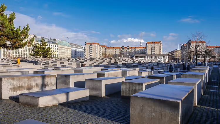 Betonnen platen van het Holocaustmonument in Berlijn