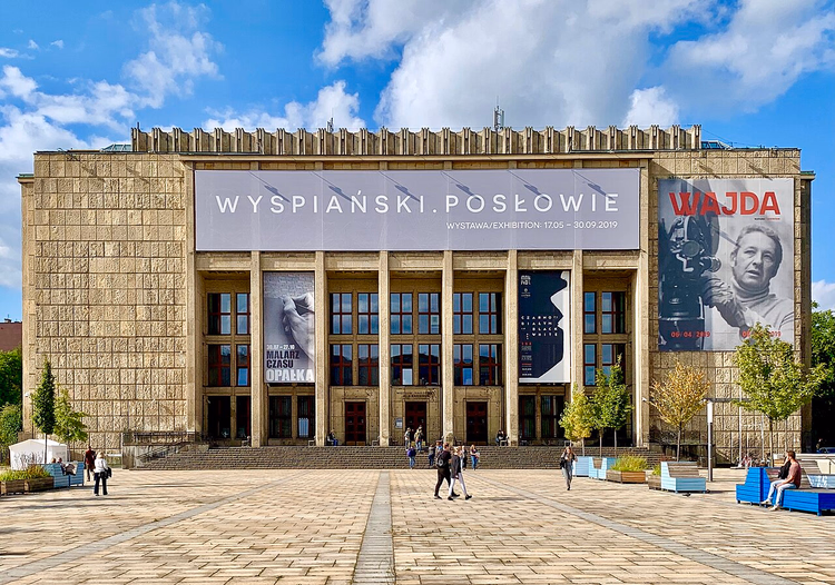 Hoofdgebouw van het Nationaal Museum in Krakau