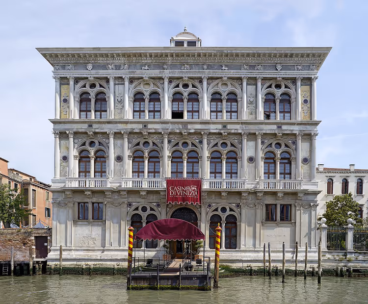 Palazzo Vendramin Calergi med kasinoet ved Canal Grande