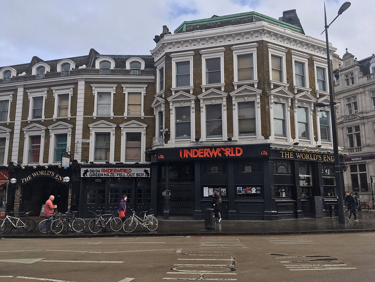 Pub World's End und Club Underworld in Camden