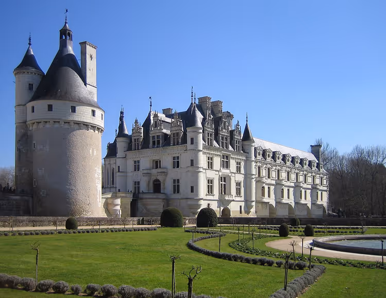 Château de Chenonceau, yuvarlak kulesi ve parkıyla