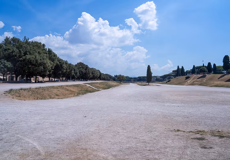 Roma'daki Circus Maximus çukurunun panoraması