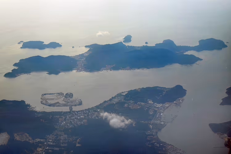 Flyfoto av Pangkor Island og Lumut
