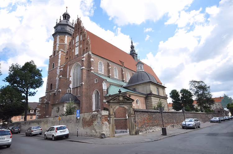 Basilique en briques du Corpus Christi à Cracovie