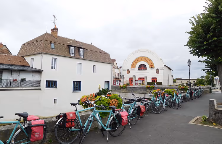 Passeio de bicicleta pelo Vale do Loire com bagagem