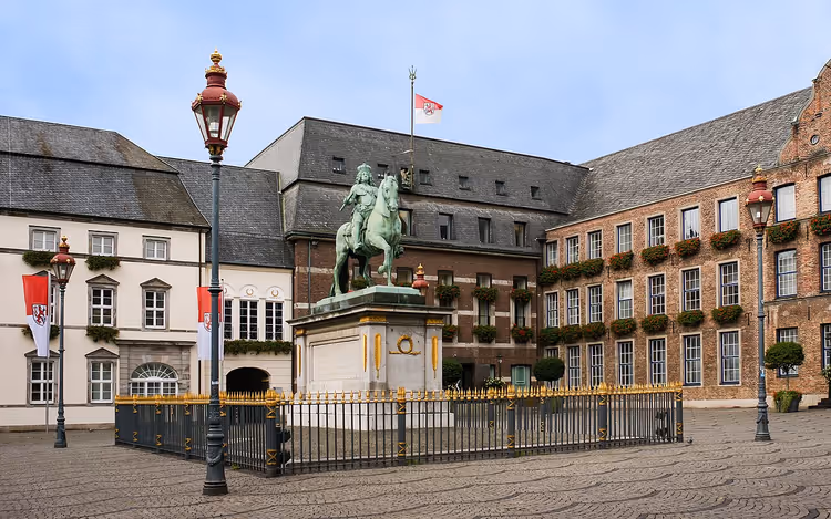 Jan Wellem-monumentet på en plass i Düsseldorf
