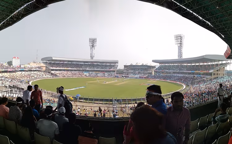 Kolkata'daki Eden Gardens kriket sahasının görünümü