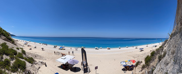 Egremni-strand met turquoise zee op Lefkada