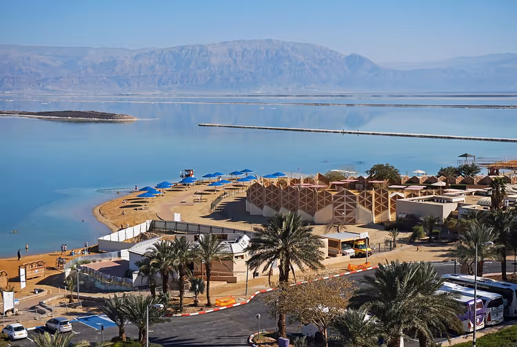 بانوراما شاطئ عين بوكيك على البحر الميت