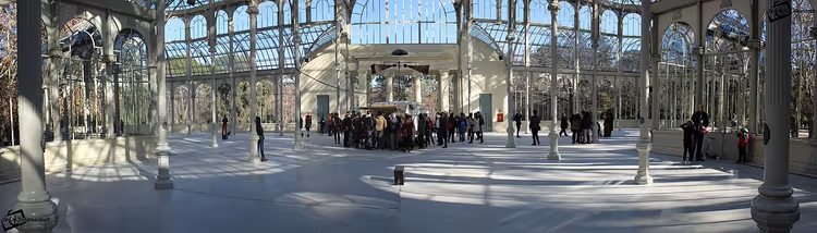 Retiro Parkı'ndaki Kristal Saray'ın içi