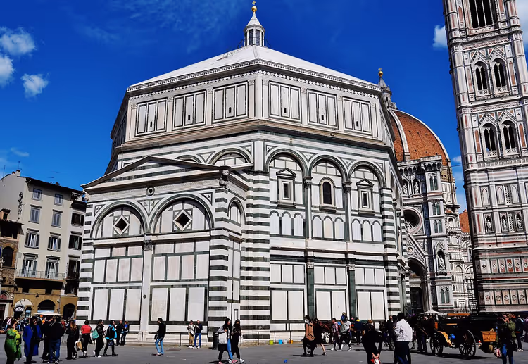 Dåpskapellet San Giovanni utvendig i Firenze