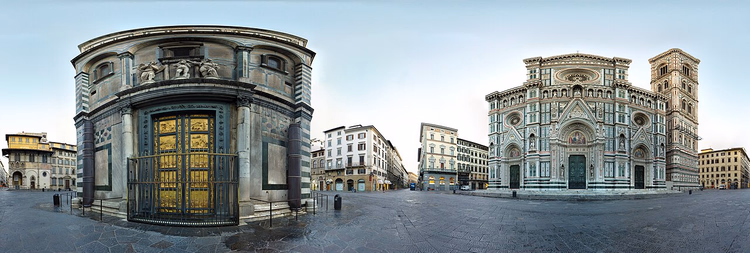 Baptisterium en kathedraalfacade op het Piazza del Duomo