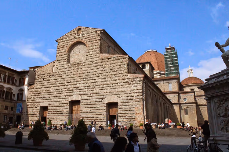 Unvollendete Fassade der Basilika San Lorenzo in Florenz