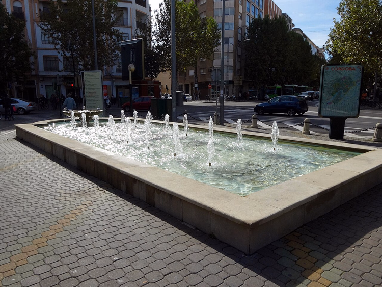 Fontenen på Columbus-plassen i Córdoba