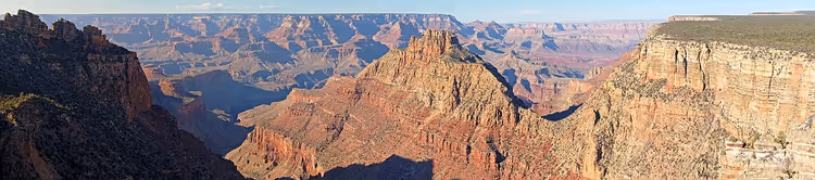 Grand Canyon-panorama med klipper og platå