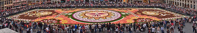 Bloementapijt op de Grote Markt in Brussel