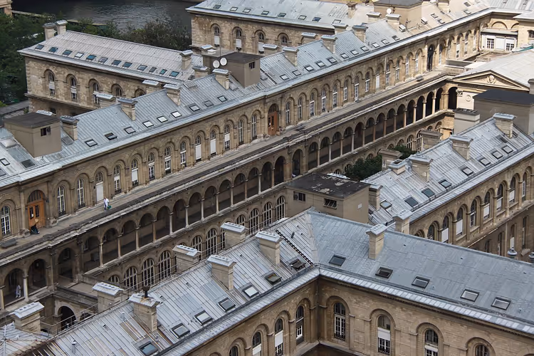 Tak og gårdsplasser på Hôtel-Dieu i Paris