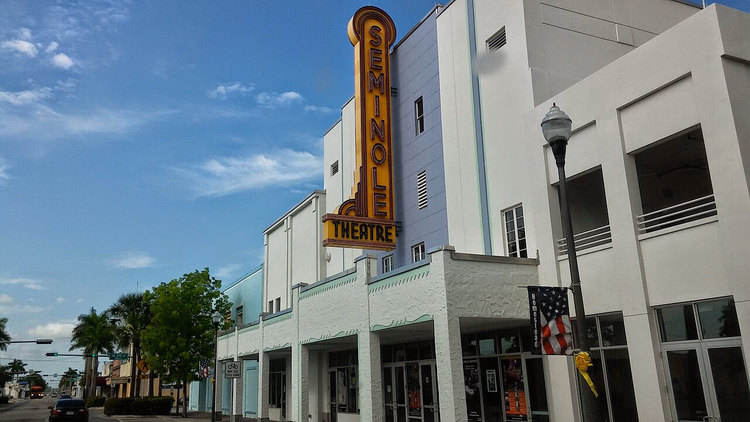 Seminole Theatre i en gate i sentrum av Homestead