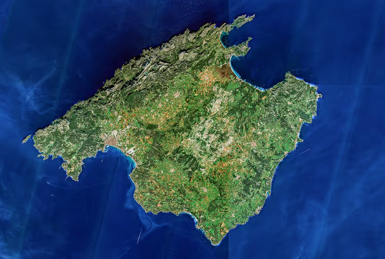 Satellitenansicht der Insel Mallorca im Mittelmeer
