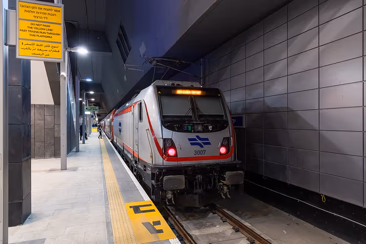 Comboio a caminho de Jerusalém