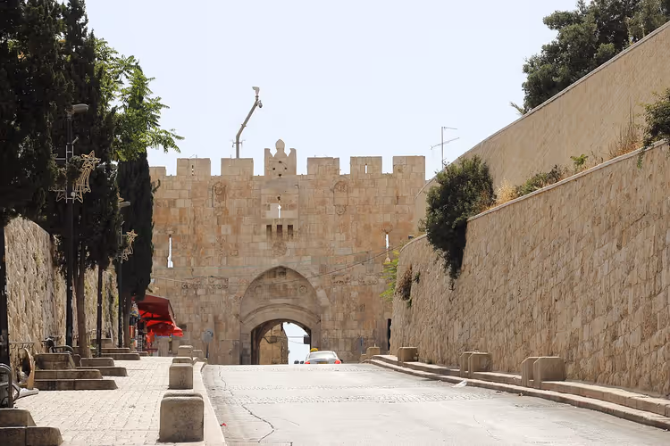 Løveporten i bymuren rundt Gamlebyen i Jerusalem
