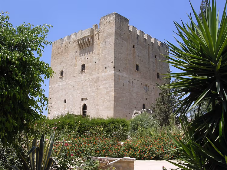 Vierkante stenen toren van Kolossi Castle
