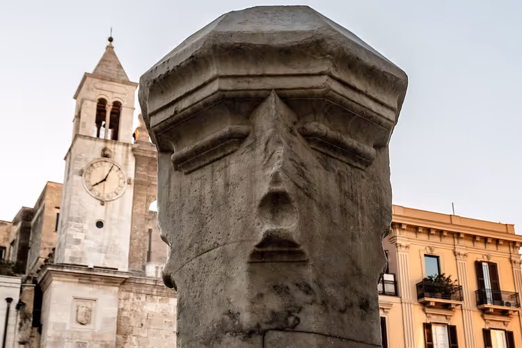 Fontana delle Quattro Facce på Piazza Mercantile i Bari