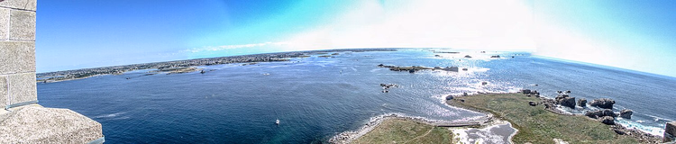 Felsküste des Finistère vom Leuchtturm Île Vierge