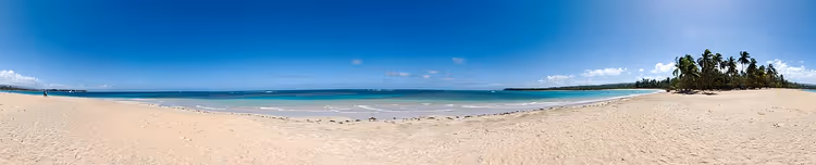 Panorama av Las Terrenas-stranden i Samana