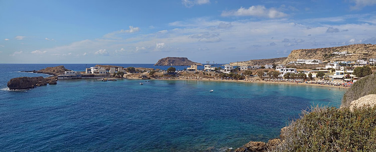 Turquoise baai van Lefkos op Karpathos