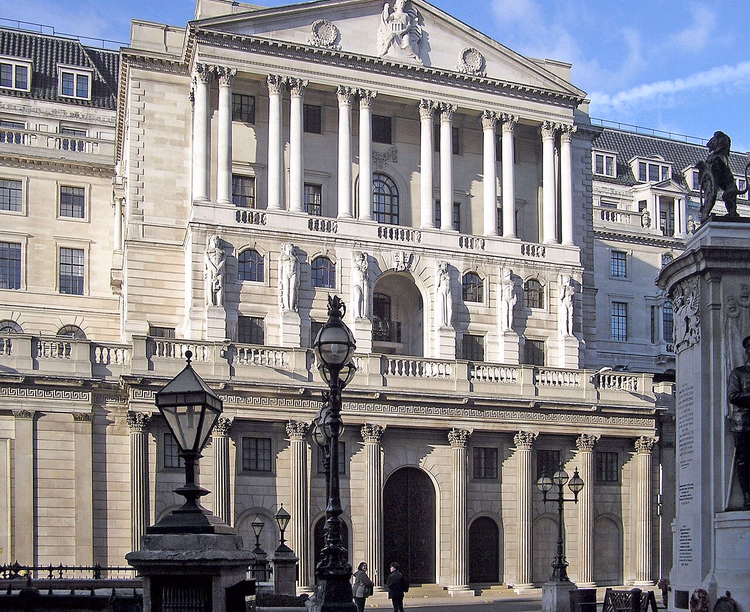 Fasaden til Bank of England-bygningen i London