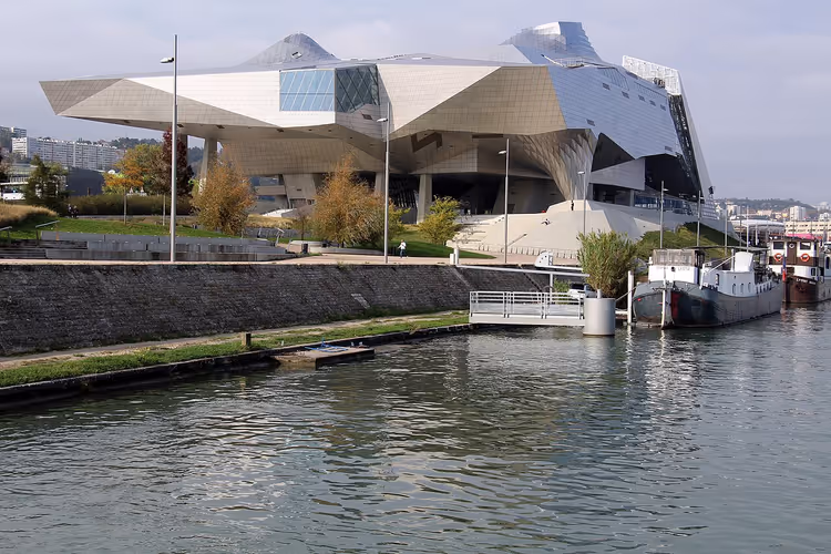 Musée des Confluences i Lyon ved elven