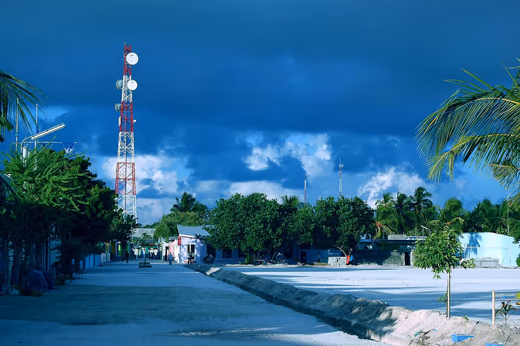 Beach and boats on Maafushi Island