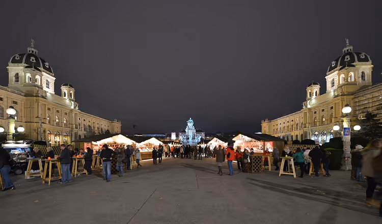 Marché de Noël sur la place Marie-Thérèse