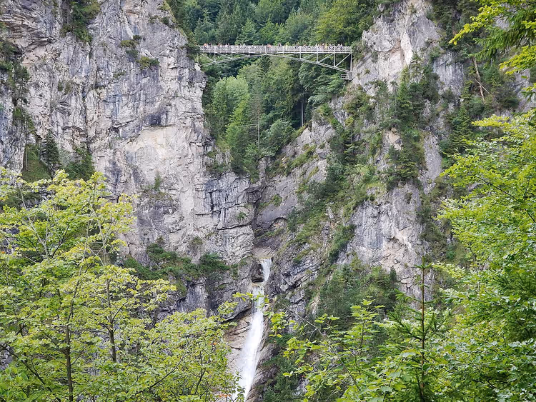Pöllatkloof met waterval en brug