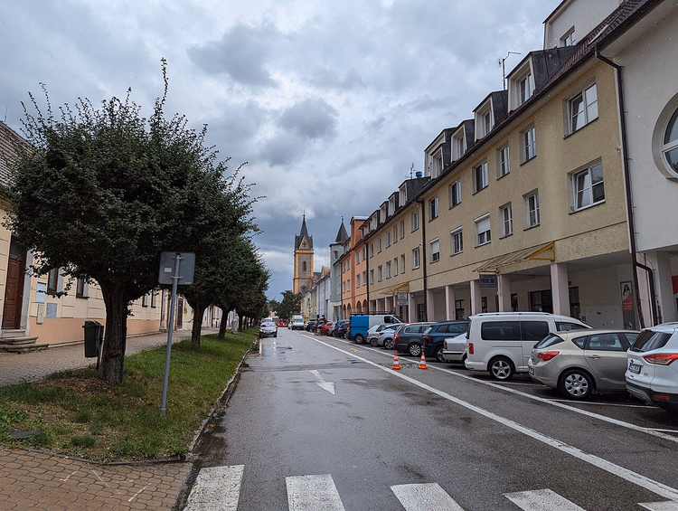 Hluboká nad Vltavou'da Masarykova Caddesi, kapalı bir gün