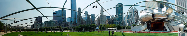 Pritzker Pavilion en gazon in Millennium Park