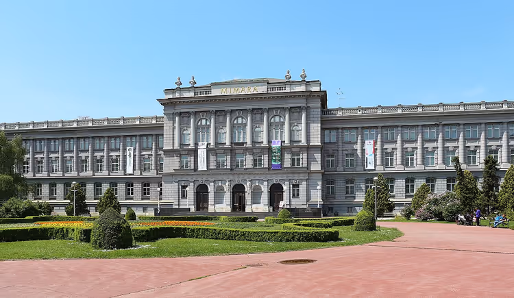 Fasaden til Mimara-museet i Zagreb