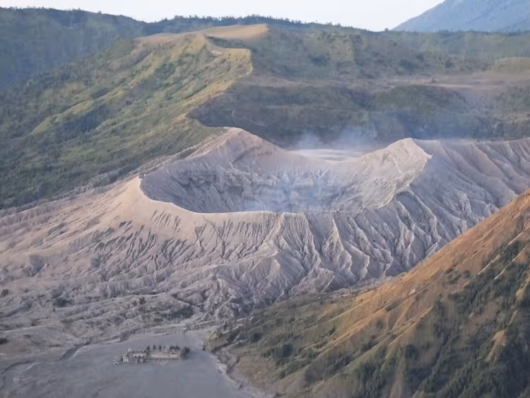 Bromo im Morgendunst