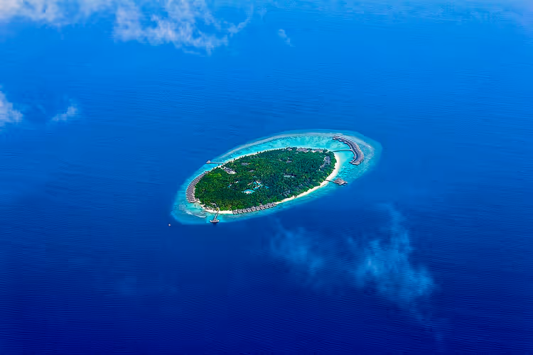 Luchtfoto van het tropische eiland Mudu in de Maldiven