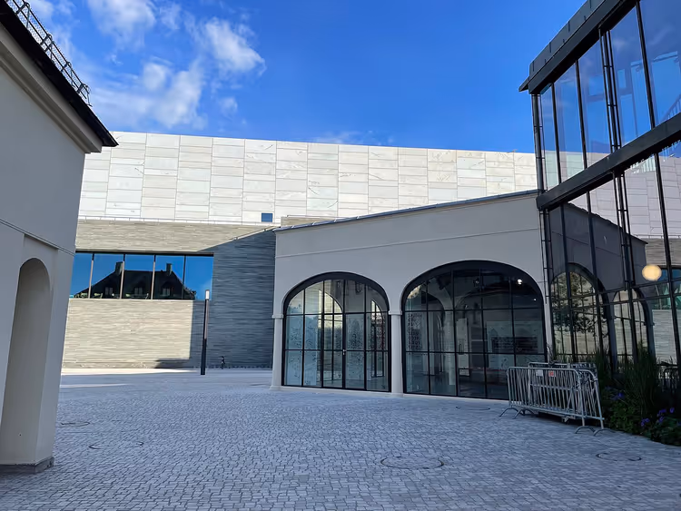 Oslo'daki Ulusal Müze'nin avlusu
